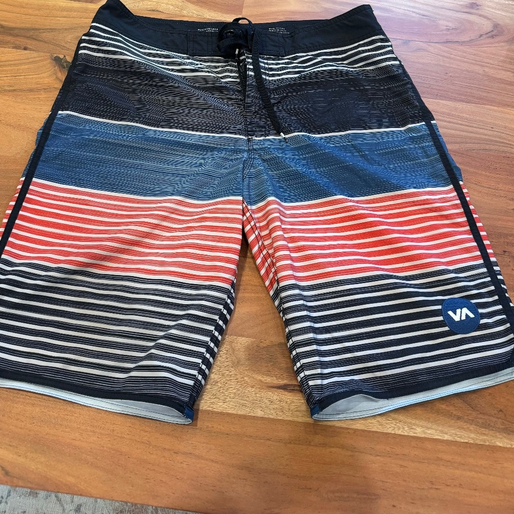 RVCA Board Shorts Performance Stretch Trunks Striped Size 34